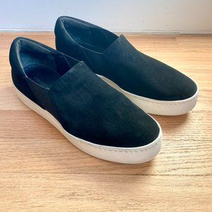 Vince Warren Slip-on Sneakers. Black suede. Size 10m. Women’s